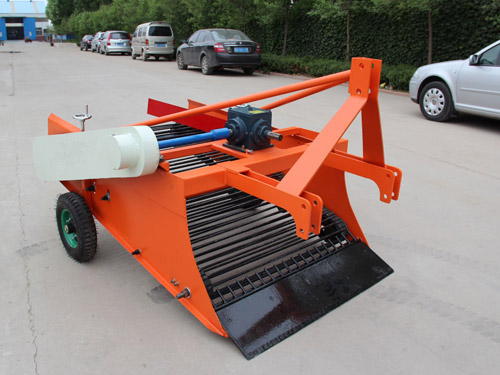 馬鈴薯收獲機(jī)